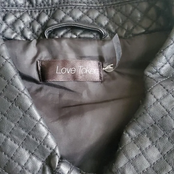 Love Token Quilted Faux Leather Vest Sz Med 8-10 - Picture 3 of 8